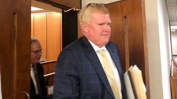 Υπόθεση Άλεξ Μέρντοχ: Ένοχος κρίθηκε για το φόνο της γυναίκας και του παιδιού του