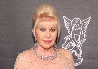 Ιβάνα Τραμπ: Βρέθηκε πεσμένη στη σκάλα -Ετοιμαζόταν να φύγει για Σεν Τροπέ