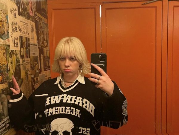 Πριν την Billie Eilish, οι γυναίκες ήταν ευτυχισμένες