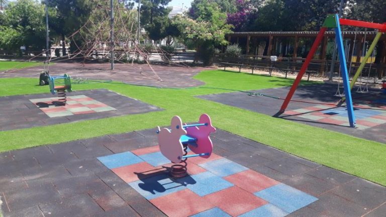 Πιστοποιεί 28 παιδικές χαρές ο Δήμος Παλλήνης