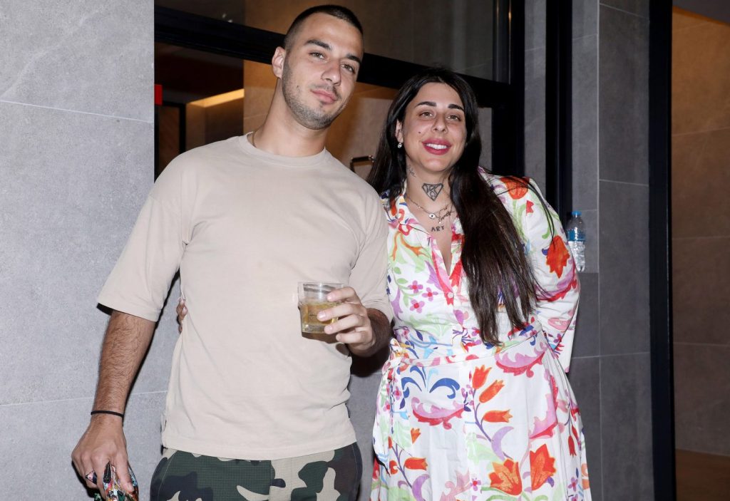 Super Κική: Επανασύνδεση με τον πρώην σύντροφό της μετά την ανακοίνωση της εγκυμοσύνης;