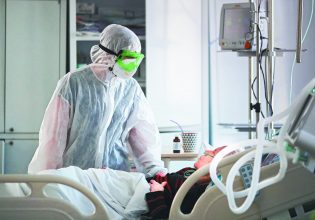 Κοροναϊός: Παραμένουμε σε κατάσταση έκτακτης ανάγκης, τονίζει ο ΠΟΥ