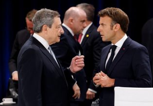 Μακρόν, Τζόνσον, Ντράγκι: Ποιος ή ποια έχει σειρά να «πέσει»;