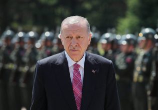 Le Figaro: Η Τουρκία δεν θέλει να ονομάζεται γαλοπούλα – Ο Ερντογάν κινδυνεύει να χάσει τον τουρκισμό του