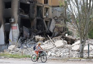 Πόλεμος στην Ουκρανία: Προετοιμάζεται επίθεση στη Χερσώνα – Καλούνται οι άμαχοι να την εγκαταλείψουν