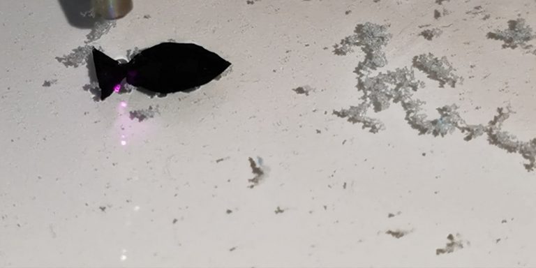 Βίντεο: Ρομποτικό ψάρι τρέφεται με μικροπλαστικά