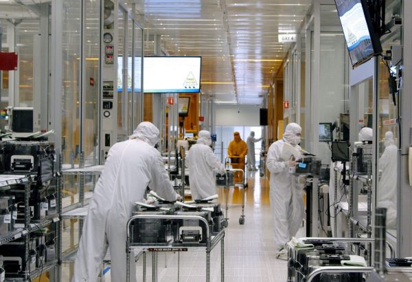 Ημιαγωγοί: Αμερικανική επένδυση 52 δισ. δολαρίων κόντρα στην κυριαρχία της Ασίας