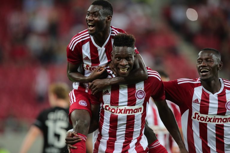 Ολυμπιακός: Με Φερεντσβάρος ή Σλόβαν, αν αποκλειστεί…