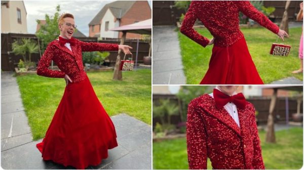 Αγγλία: Εφηβος πήγε με κόκκινη φούστα στον χορό αποφοίτησης – Το μήνυμα της μητέρας του