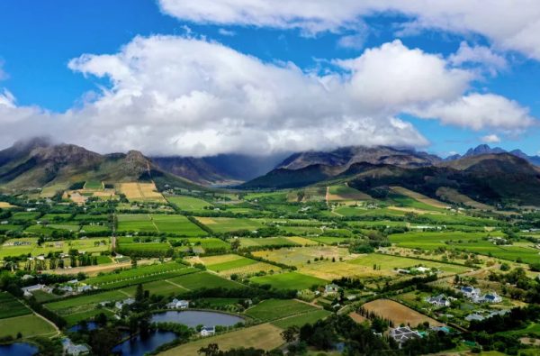 Time: Αυτοί είναι οι 50 πιο συναρπαστικοί προορισμοί του κόσμου για το 2022 – Ποια ελληνική πόλη είναι στη λίστα