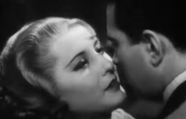 «Δύο στις πέντε ιστορίες πρέπει να είναι καυτές»: Όταν o κινηματογραφικός Κώδικας Hays φίμωσε τη σεξουαλικότητα