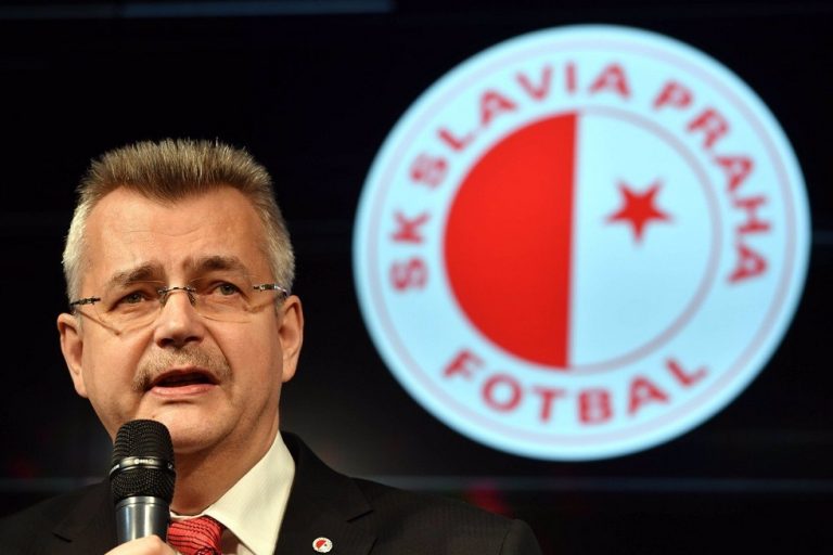 «Τεράστια απώλεια αν δεν είμαστε στους ομίλους του Conference League» δηλώνει ο πρόεδρος της Σλάβια