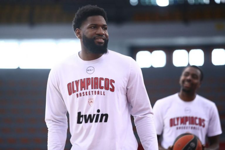 Χασάν Μάρτιν: «Οικογένειά μου ο Ολυμπιακός, σας ευχαριστώ»