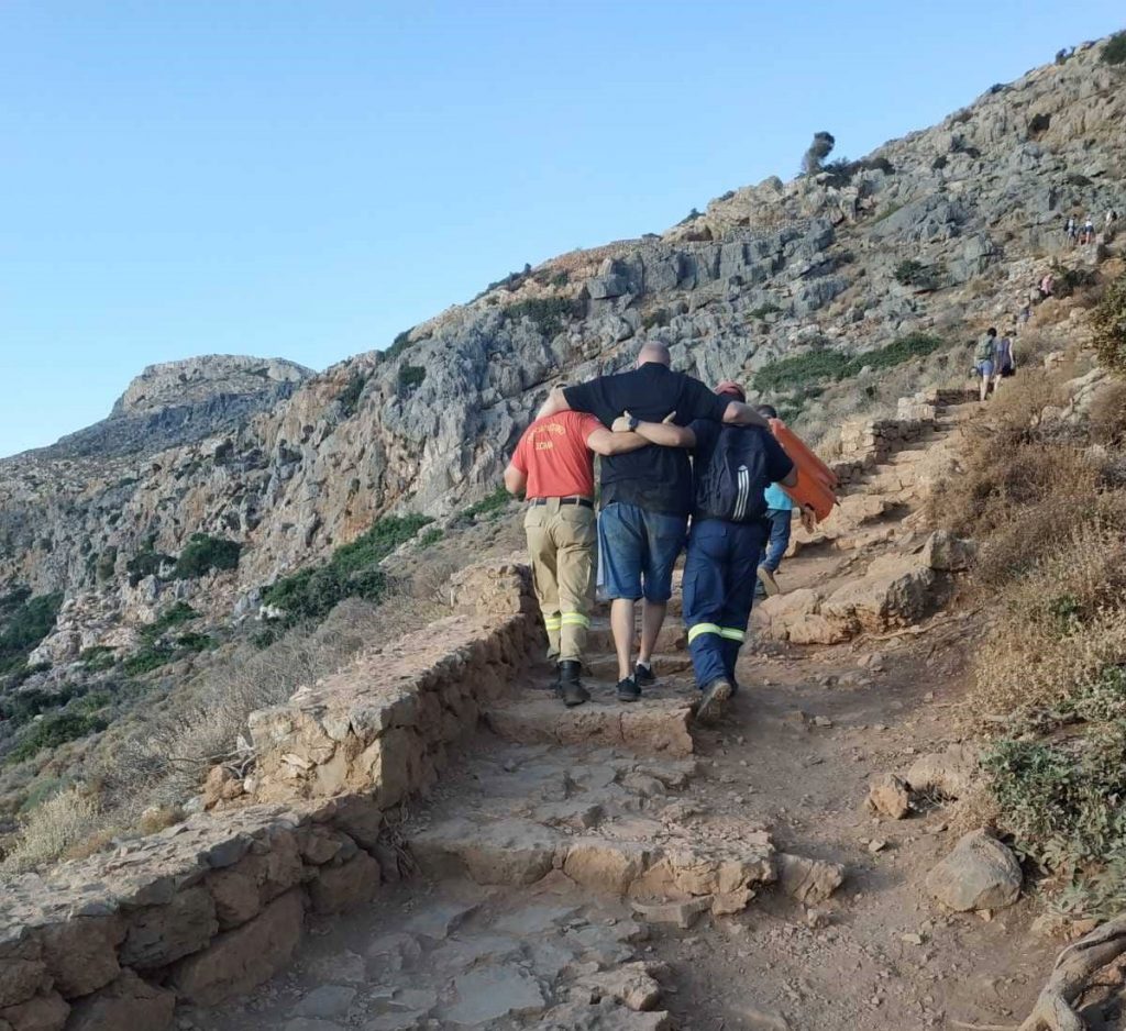 Κρήτη: Εγκλωβισμός 44χρονου Τεξανού σε μονοπάτι του Μπάλου – Επιχείρηση διάσωσης