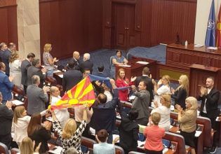 Βόρεια Μακεδονία: Η Βουλή ενέκρινε την πρόταση της ΕΕ για συμβιβασμό με τη Βουλγαρία
