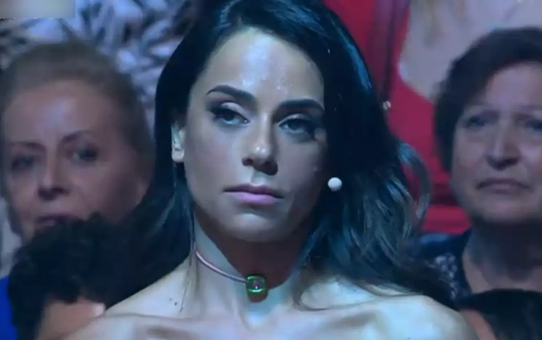 Επική στιγμή στον τελικό του Survivor: Το... δολοφονικό βλέμμα της Μαρίας Αντωνά - Πάρτι στο Twitter