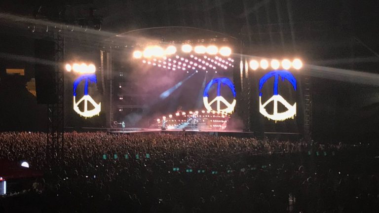 Ιστορική βραδιά στο OAKA: Scorpions και Alice Cooper μάγεψαν 30.000 θεατές – Εικόνες και βίντεο