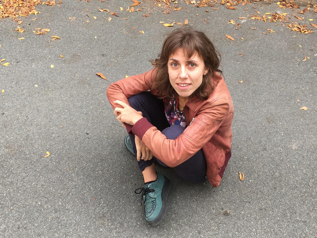 Χορός στην Πειραιώς 260: Μια εξερεύνηση με όχημα τον θρήνο