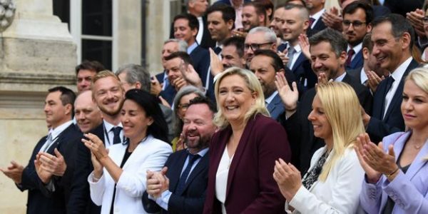Γαλλία: Η κανονικοποίηση της ακροδεξιάς στην Εθνοσυνέλευση