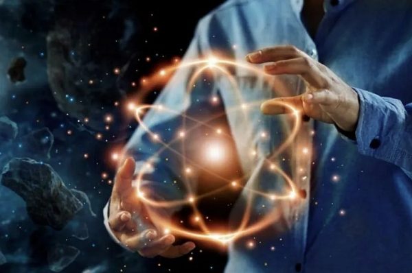 Ανάμεσα σε δύο κόσμους