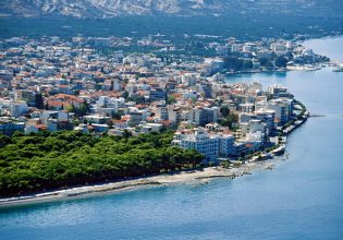 Δερβένι: Το «Μαϊάμι» της Πελοποννήσου με τις απίστευτες ακρογιαλιές