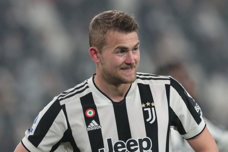 Μπάγερν: Στο Τορίνο ο Σαλιχάμιτζιτς για να διαπραγματευτεί με Γιουβέντους για τον Ντε Λιχτ