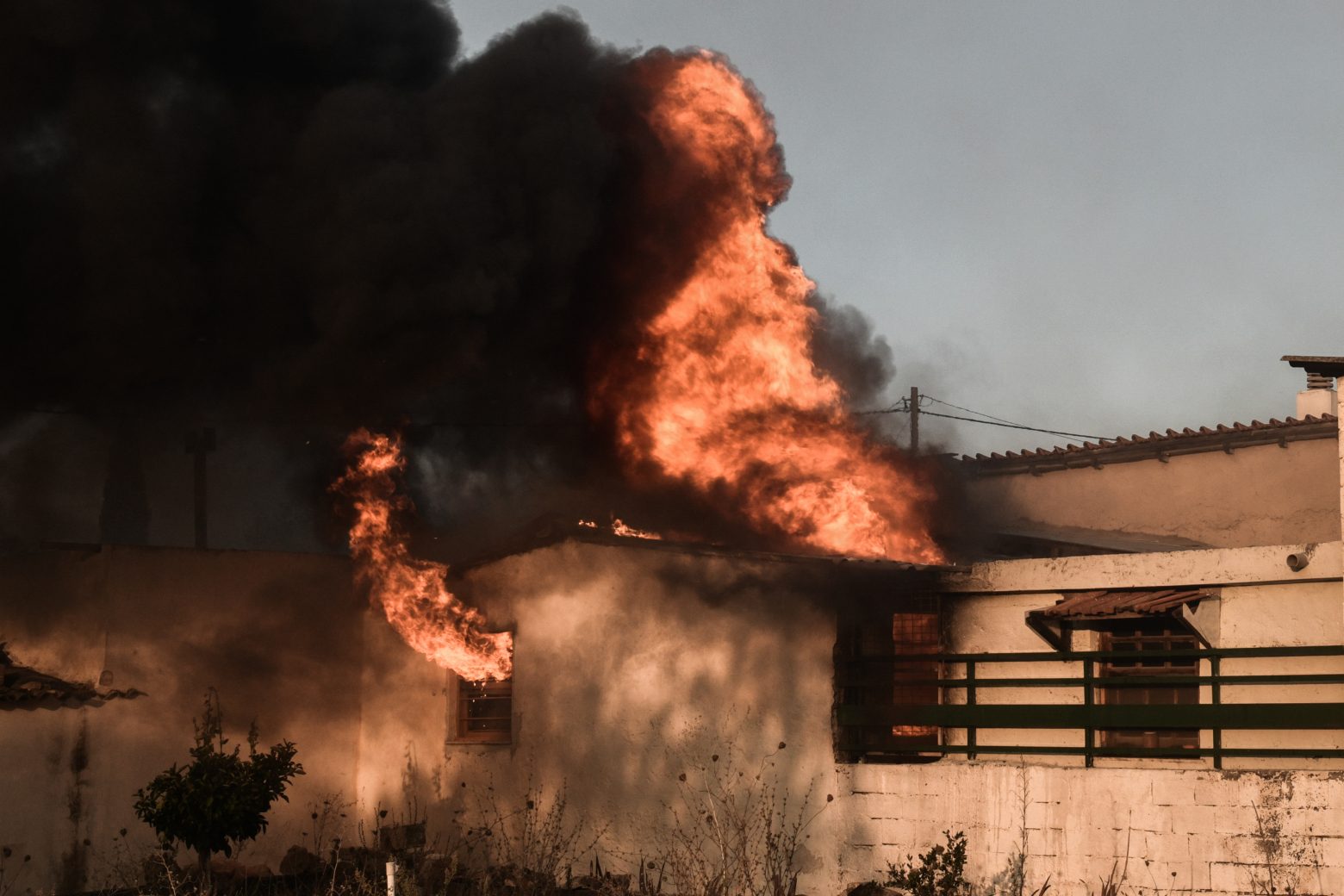 Στυλιανίδης: Ανοιχτά όλα τα ενδεχόμενα για την Πεντέλη - «Αντίξοες οι συνθήκες της φωτιάς»