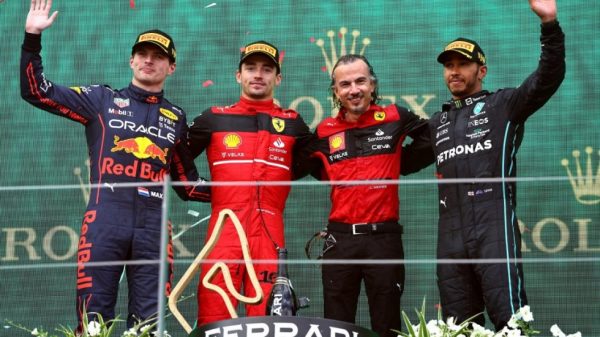 Στους αγωνοδίκες Λεκλέρκ, Φερστάπεν και Χάμιλτον