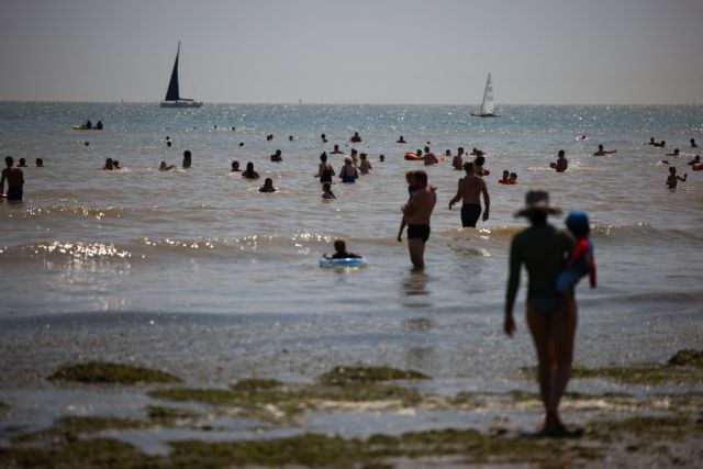 Καύσωνας: Ρεκόρ ζέστης στη δυτική Ευρώπη – Ασφυξία από τις δεκάδες πυρκαγιές