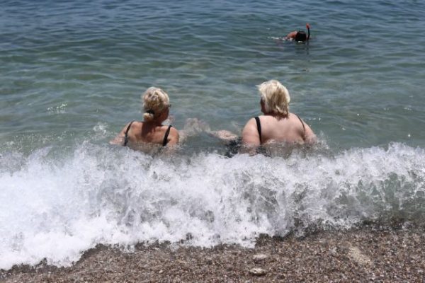 Πνιγμοί: Απίστευτο ρεκόρ θανάτων κάθε χρόνο στη θάλασσα