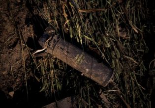 Antonov: Σε εξέλιξη η έρευνα για τα πυρομαχικά στο σημείο συντριβής του αεροσκάφους