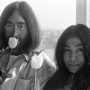 «Give Peace a Chance»: Τι ενέπνευσε τον Τζον Λένον να γράψει το αντιπολεμικό τραγούδι