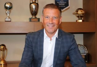 Super League: «Εμπιστοσύνη σε Κλάτενμπεργκ, βούληση για ανανέωση της θητείας του»