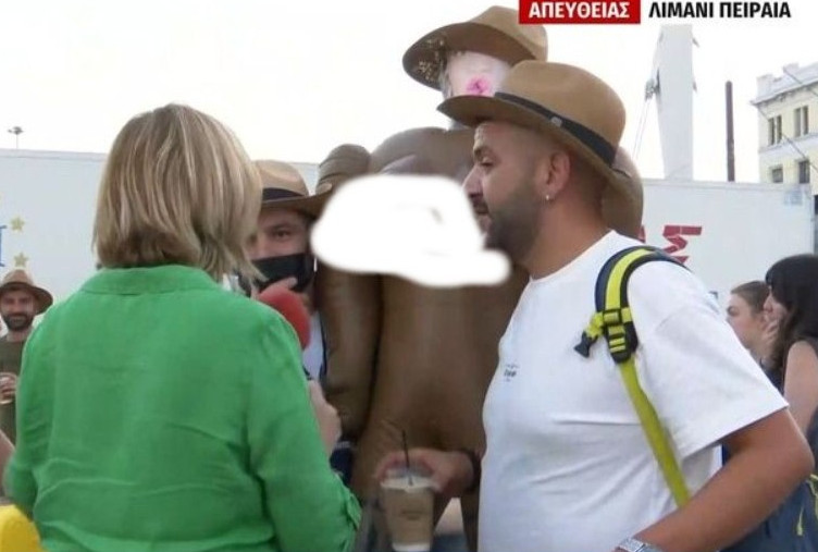 Απίστευτα πράγματα on air: Ξεκίνησαν από Πειραιά για Μύκονο με μία… πλαστική κούκλα του σεξ