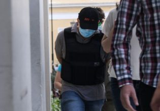 Ψευτογιατρός: Απολογείται στο δικαστήριο για 12 θανάτους και 14 απόπειρες ανθρωποκτονίας