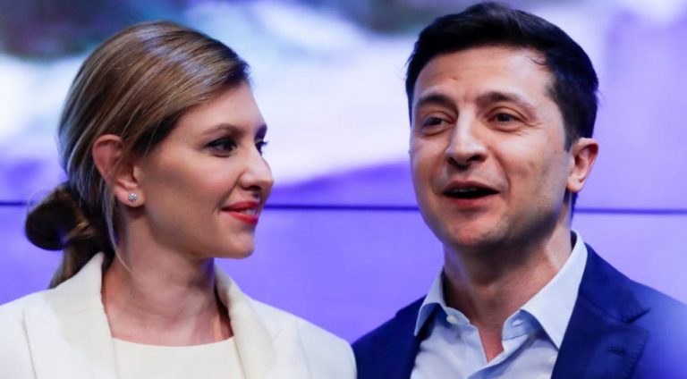 «Ο πόλεμος με έφερε πιο κοντά στον σύζυγό μου» – Όσα είπε η Ολένα Ζελένσκα για τον Ουκρανό πρόεδρο