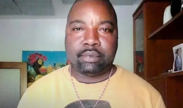 Ιταλία: Άντρας στραγγάλισε Νιγηριανό πλανόδιο πωλητή και οι περαστικοί βιντεοσκοπούσαν [Σκληρές εικόνες]