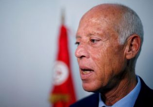 Κάις Σαγιέντ: Πρόεδρος αυταρχικών υπερξουσιών ή εκλεγμένος… δικτάτορας της Τυνησίας;