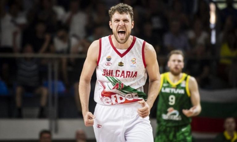 Νοκ άουτ ο Βεζένκοφ λόγω τραυματισμού