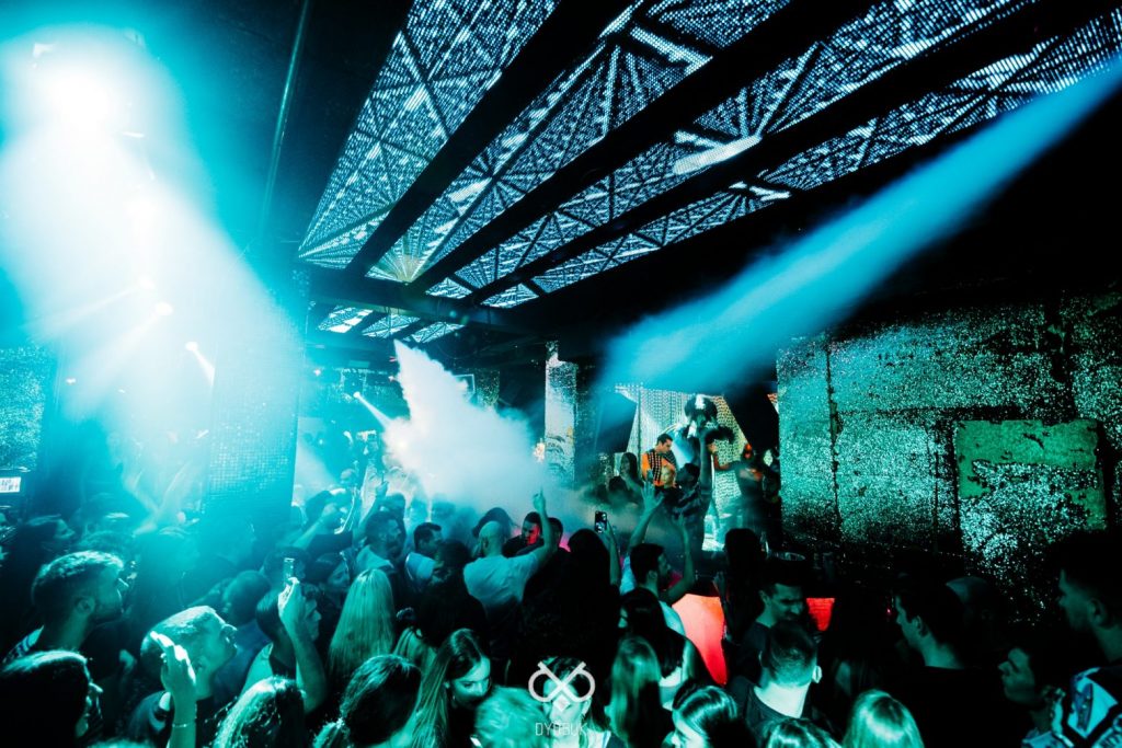 Γκάζι: Τέλος η μουσική μέχρι το πρωί – Τι είπε ο Μπακογιάννης