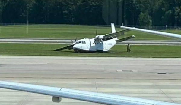 ΗΠΑ: Μυστήριο με πιλότο που πήδηξε από το αεροπλάνο πριν από αναγκαστική προσγείωση και σκοτώθηκε