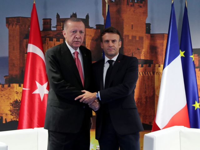 Ερντογάν: Ζητά τη βοήθεια του Μακρόν για να προμηθευτεί η Τουρκία το αντιαεροπορικό σύστημα SAMPT