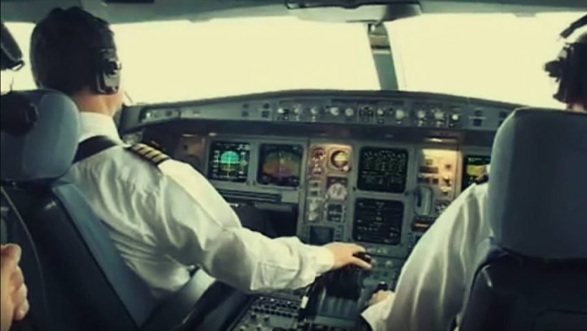 Σήφης Μιγάδης: Ο έλληνας πιλότος που έσωσε τη ζωή 418 ανθρώπων και έμεινε στην ιστορία