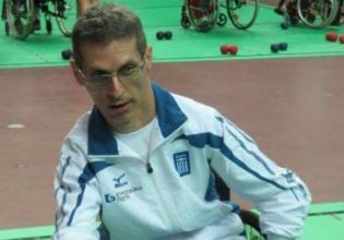 Θεσσαλονίκη: Η ιστορία 55χρονου με εγκεφαλική παράλυση που σπουδάζει στο ΑΠΘ