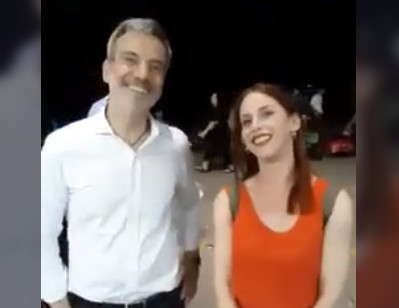 Κοπέλα ζήτησε φωτογραφία με τον Κωνσταντίνο Ζέρβα και μετά τού είπε: «Ήθελα τον πιο αποτυχημένο δήμαρχο»
