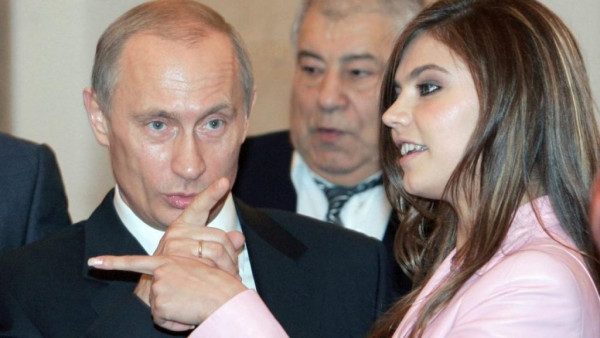 Πούτιν: Φήμες ότι η 39χρονη σύντροφός του είναι έγκυος