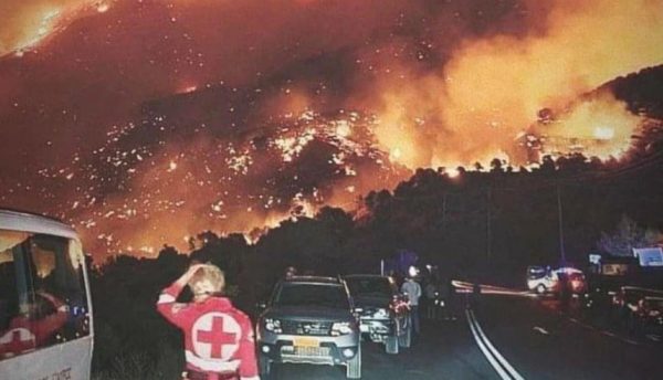Φωτιά στο Ρέθυμνο: Τεράστιο το μέτωπο της πυρκαγιάς – Εκκενώθηκαν έξι χωριά