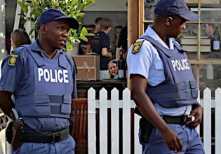 Νότια Αφρική: Τουλάχιστον 18 νεκροί σε δύο ξεχωριστές επιθέσεις με πυροβολισμούς σε μπαρ
