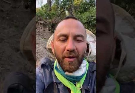 Κώστας Αναγνωστόπουλος: Στη μάχη με τις φλόγες στην Πεντέλη – Ανατριχιάζουν οι φωτογραφίες που δημοσίευσε