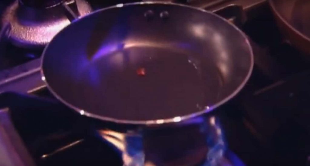 Όταν παρουσιαστές έφαγαν ανθρώπινο κρέας ζωντανά σε τηλεοπτική εκπομπή